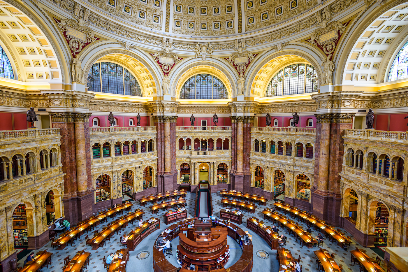 Knihovna kongresu ve Washingtonu. Knihovna oficiálně slouží USA kongresu.